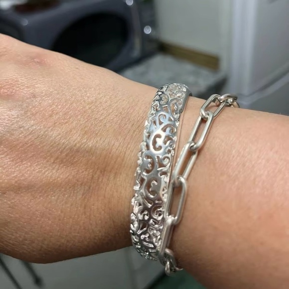 Sterling Silver open bangle bracelet for women - Picture 2 of 8